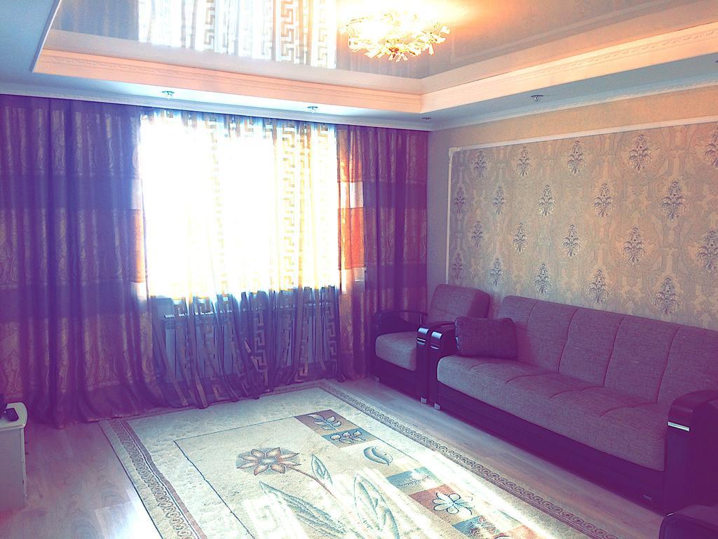 Vremena Goda Apartment In Astana Екстер'єр фото
