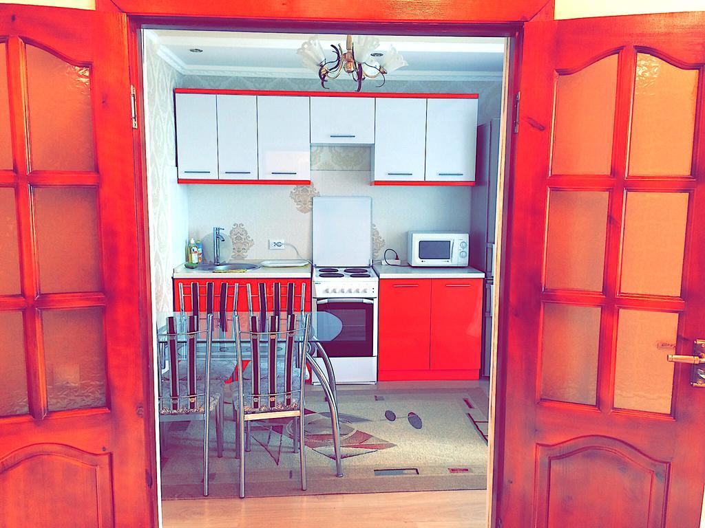 Vremena Goda Apartment In Astana Екстер'єр фото