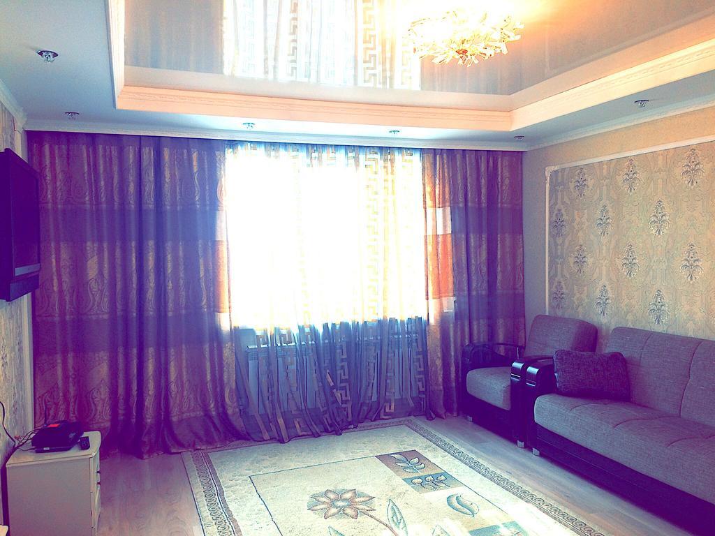 Vremena Goda Apartment In Astana Екстер'єр фото